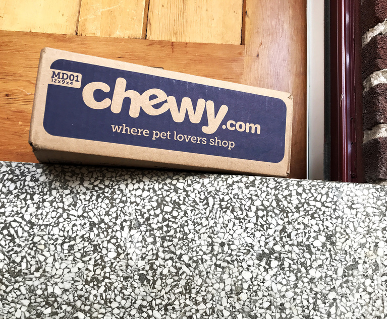 Chewy Hires Checkout com's GC as Legal Chief After Prior Choice for Post Dies