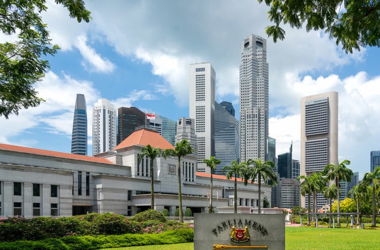 Singapore Court Orders Bloomberg to Pay $356,000 in Defamation Damages to Ministers Over Property Story