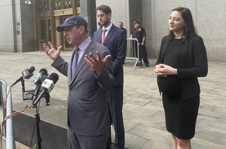 After Refusing Plea Deal, Brad Lander Acquitted of Charges He Blocked Elevator in NY ICE Facility