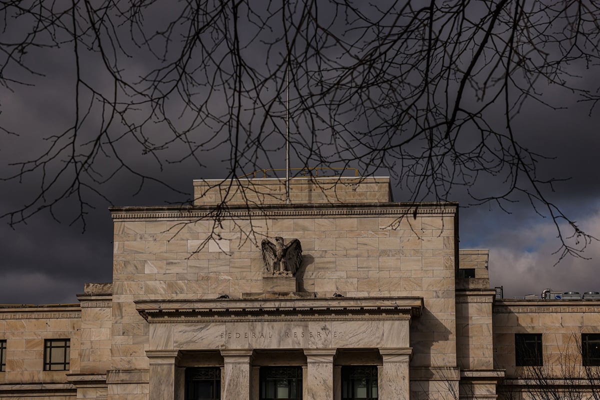 Fed Officials Concerned About Cutting Rates Too Soon