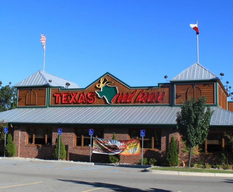 Riding High, Texas Roadhouse Gives Legal Chief 3-year Contract Extension,15% Salary Boost