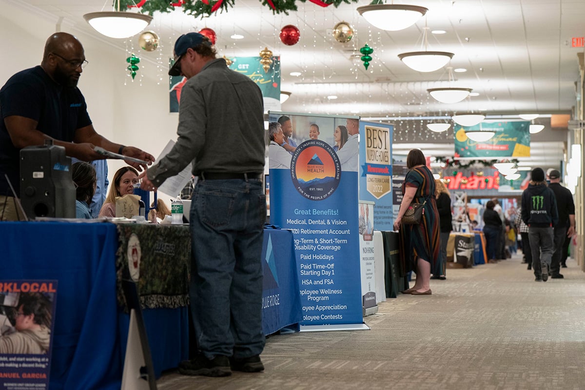 U.S. Initial Jobless Claims Decline