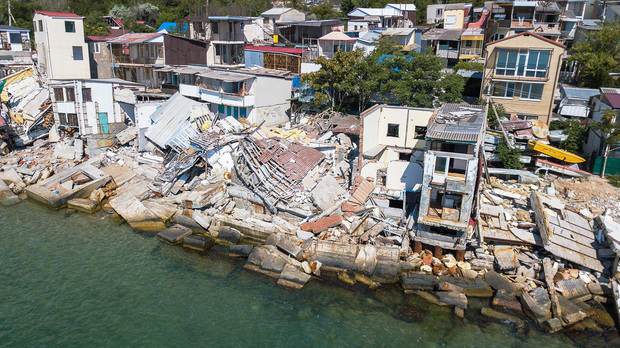 Examining building resilience and earthquake risk