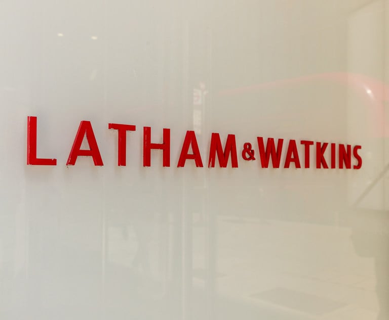 Latham Global Banking Vice Chairman is leading the four partner team’s move to Paul Hastings in London