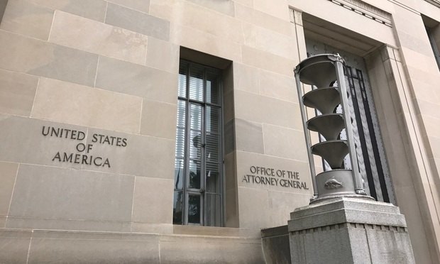 Mueller Grand Jury Proceeding 'Robustly ' Prosecutor Tells Judge