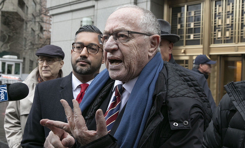 Attorney Alan Dershowitz talks to the press outside the Southern District courthouse in New York, Monday, Dec. 2. Photo: Richard Drew/AP