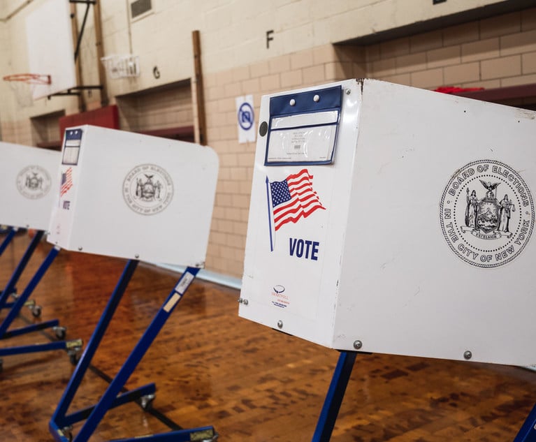 纽约将其总统选举人绑定在投票给提名他们的政党候选人上