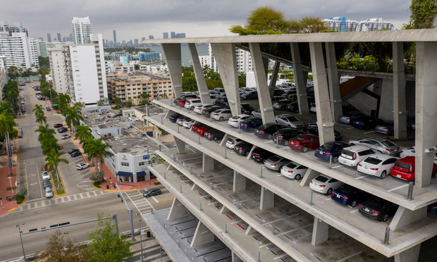 Aerial photo Miami Beach Lincoln Road Parking Garage. Credit: Felix Mizioznikov/Adobe Stock