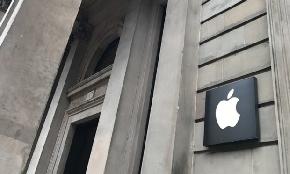 Trump Administration Backs Apple in Supreme Court Antitrust Suit Over Apps