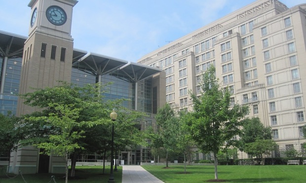 DC Law Schools See Students Increasingly Attracted to Big Law Jobs