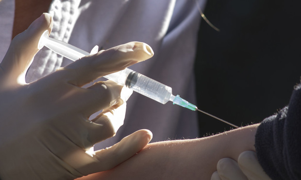 needle-injection - Mariano Buenaventura/iStockphoto.com.
