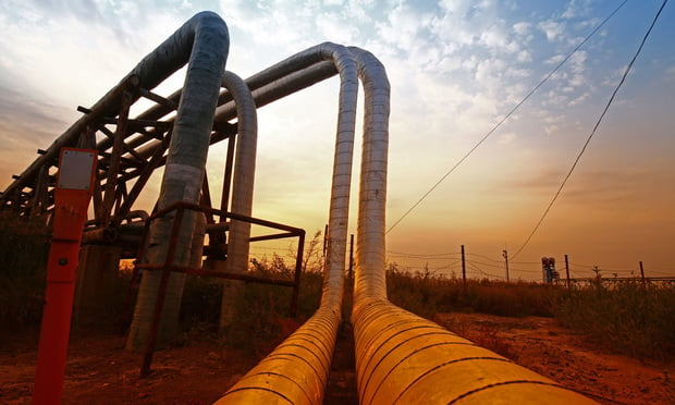 Oil pipeline/credit: pan demin/Shutterstock.com