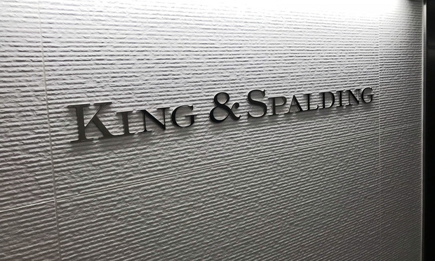 King & Spalding Adds Class Action Defense Pair in Chicago and LA