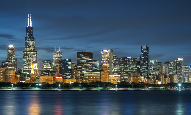 Large Law Firms Look to Chicago for Growth Discussions
