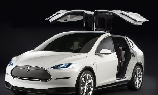 Tesla Autopilot Features Defective 'Dangerous If Engaged ' Suit Claims