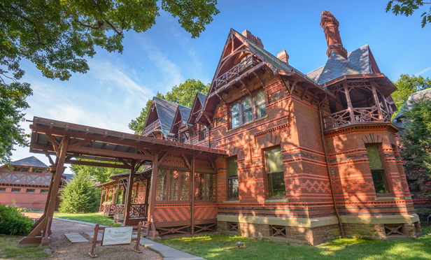 Former Publicist With Anxiety Claims Mark Twain House Illegally Fired Him