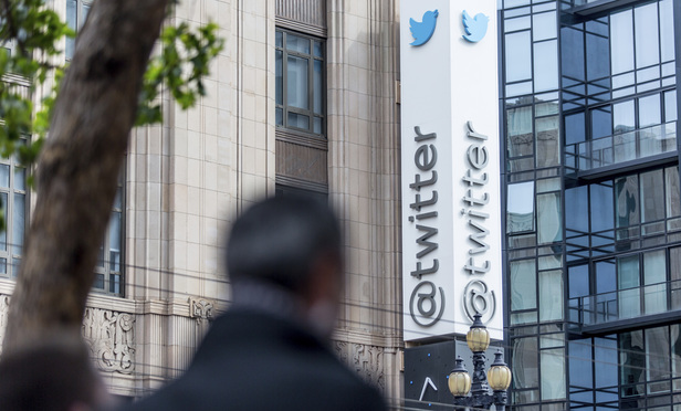 Twitter Sues Feds Refuses to ID Anti Trump Tweeter