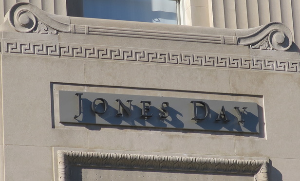 Jones Day Lawyers in Trump Administration Get Pass to Work With Former Colleagues